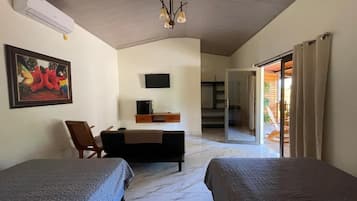 Family Room, Garden View | Laptop workspace, free WiFi