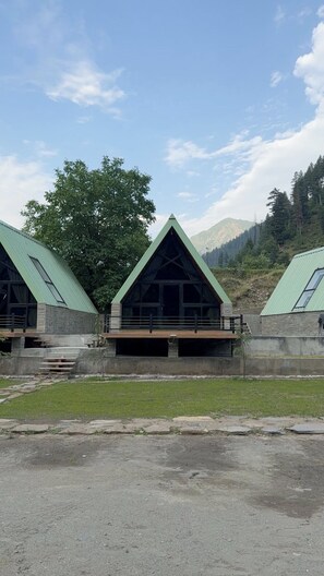 Miscellaneous - Roameo Resorts (Sharda)
