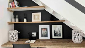 Interior - Contemporary clean and great location! (Plettenberg Bay)
