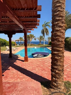 Pool - 3-bedroom Beach front villa in Sheraton Sharm El Sheikh Resort. (South Sinai Governorate)