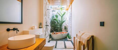 Luxury Villa, Non Smoking, Garden View | Bathroom | Separate tub and shower, eco-friendly toiletries, hair dryer, bathrobes