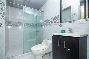 Superior Double Room | Bathroom - Hotel Olimpa (Pereira)