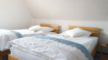 3 Schlafzimmer, Schreibtisch, kostenloses WLAN, Bettwäsche