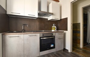 Fridge, microwave, dishwasher, cookware/dishes/utensils - 1 bedroom amazing apartment in Palermo (Palermo)