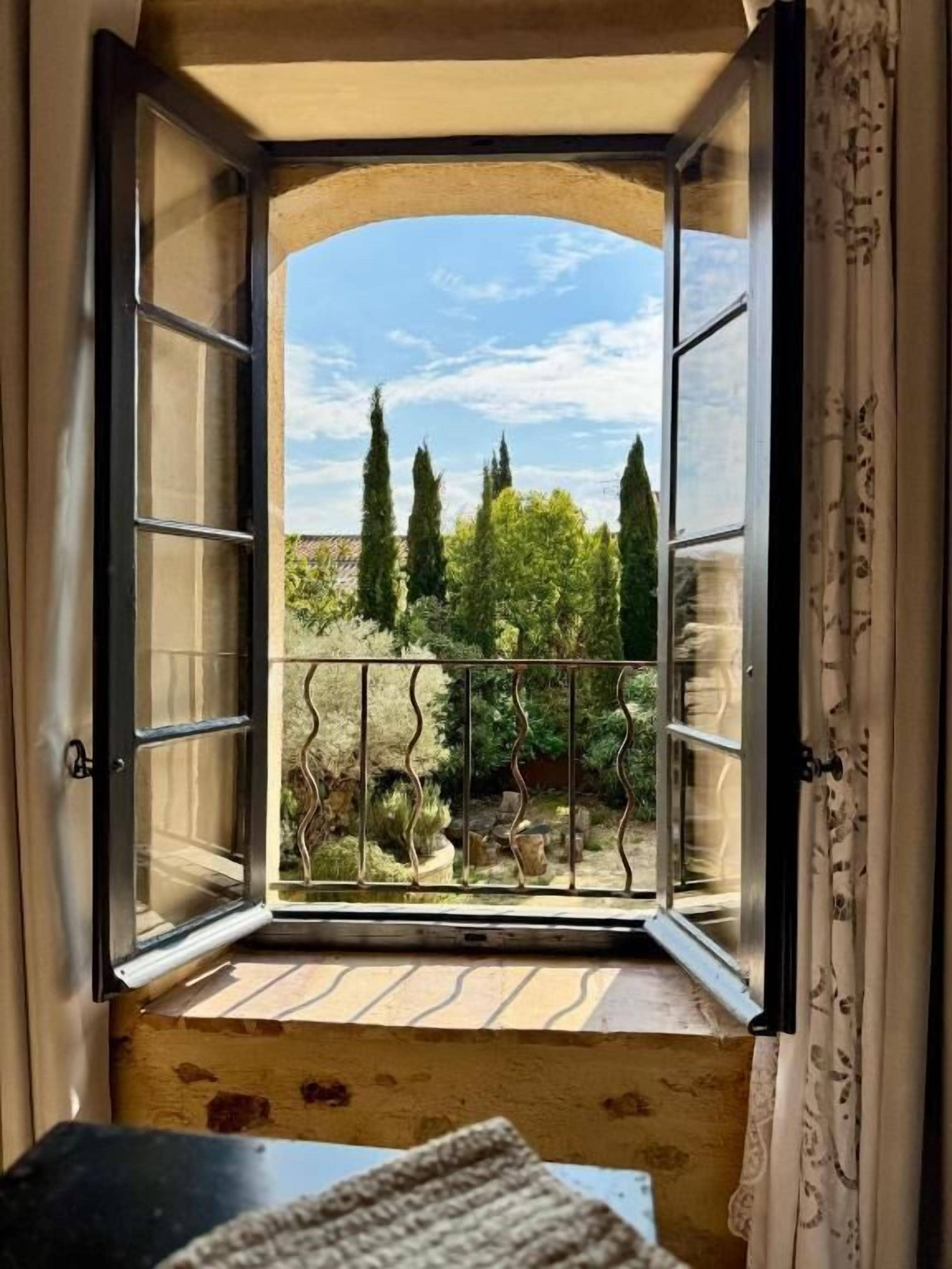 Deluxe Double Room, Garden View | Interior