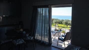 Two Bedroom Apartment with Sea view | Interior