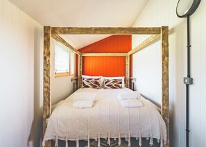 2 bedrooms