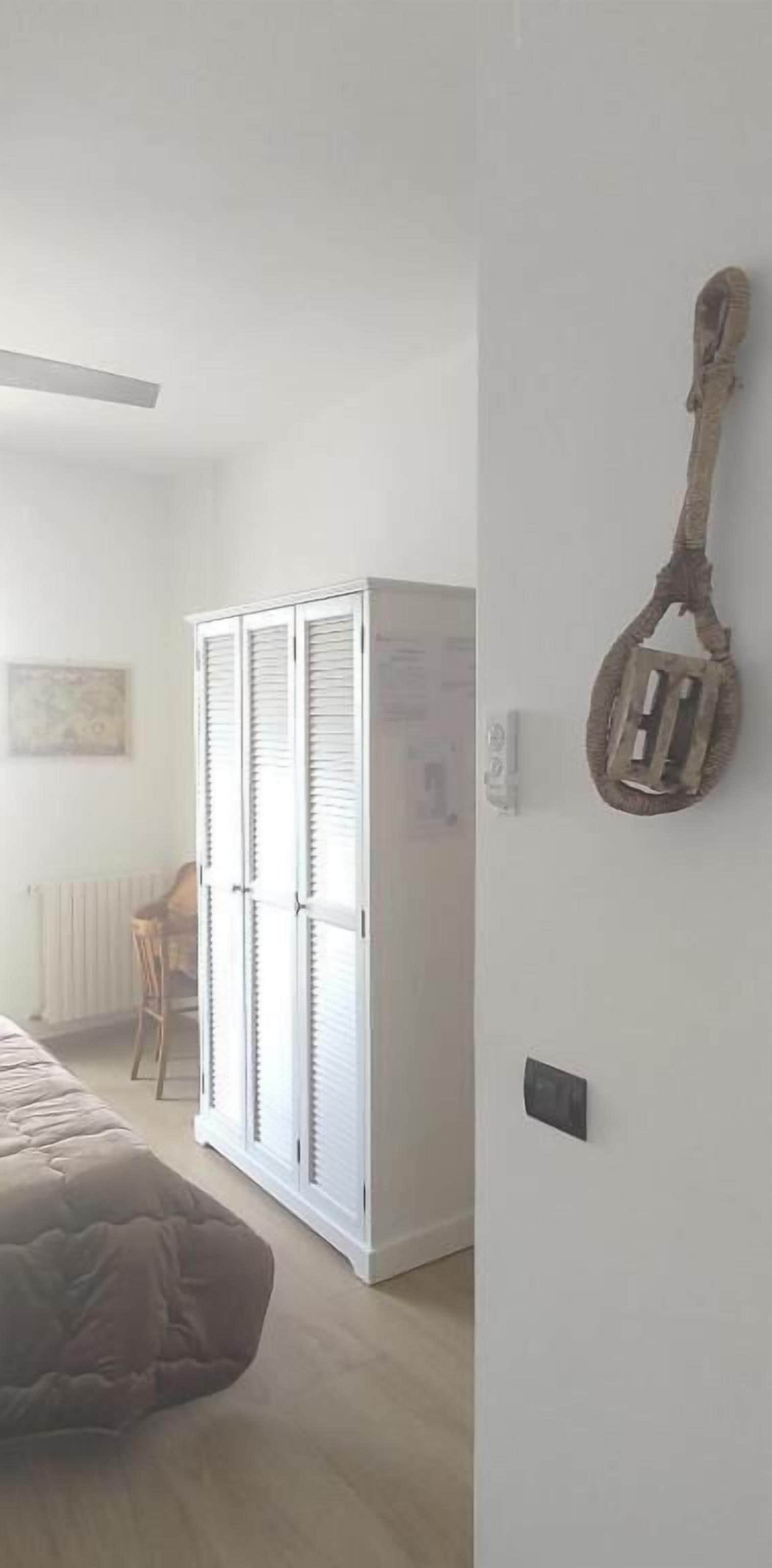 Deluxe Double or Twin Room, Sea View | In-room safe, blackout drapes, soundproofing, iron/ironing board