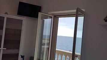 In-room safe, blackout drapes, soundproofing, iron/ironing board