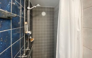 Shower - 1 bedroom gorgeous home in Köpingsvik (Köpingsvik)