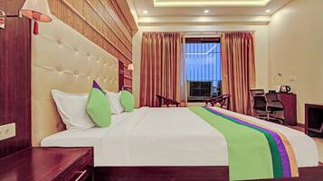Luxury Room, Balcony, City View | In-room safe, desk, laptop workspace, soundproofing