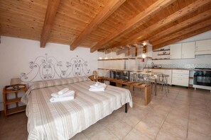 Monolocale comfort, vista piscina | Wi-Fi gratuito