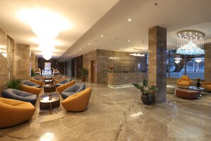 Lobby - Fortune Lake View Bhimtal (Nainital)
