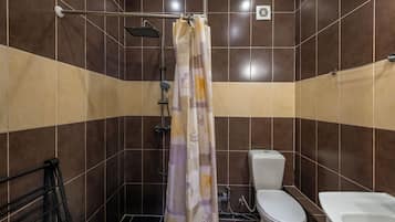 Studio, pemandangan kota | Kamar mandi