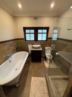 Room, 1 Bedroom, Patio, Garden View | Bathroom - Room-the Heron Room (Johannesburg)