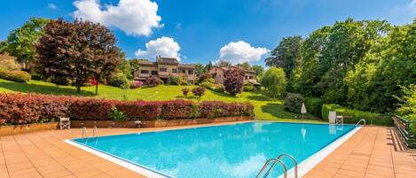 Maison mitoyenne Familiale, plusieurs chambres, 2 salles de bains (Oasi Nel Parco With Pool) | Piscine | Piscine extérieure (ouverte en saison)