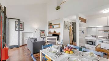 Residenza familiare, camere multiple, 2 bagni, lato montagna (Oasi Nel Parco With Pool) | Interni
