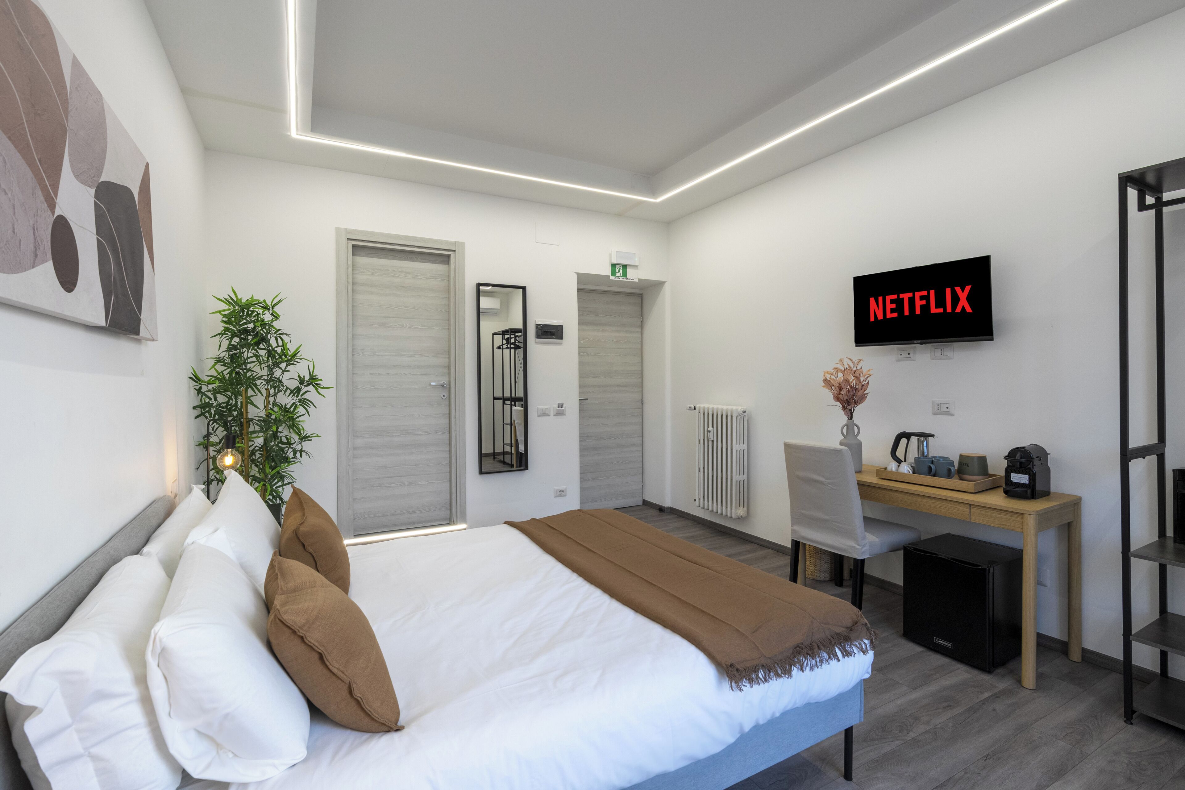 Superior Triple Room, City View