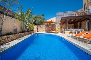 Pool - Il-Mohba Holiday Home (Munxar)