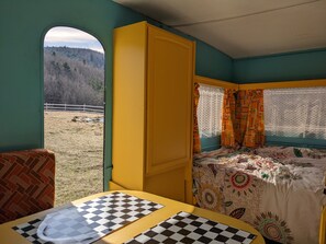 Room - The Vintage Caravan at the Source of the Loire (Lafarre)
