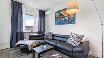 Fernseher, Stereoanlage