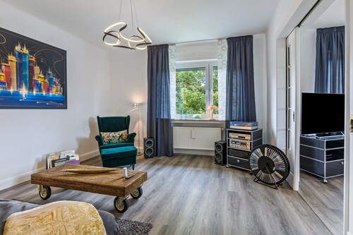 Work or Relax in Gevelsberg – 120 sqm with Air Conditioning & Balcony
