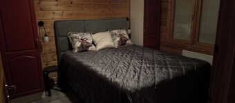 Cozy Alpine Retreat - Near Ski Lifts