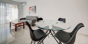 Interior - Charming Gozo Escape | Balcony • AC • Fast Wi-Fi (Iż-Żebbuġ)