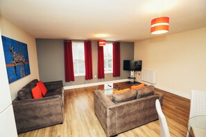 Standard Apartment, 1 Bedroom | Living area - Dalby House Apartments (Derby)
