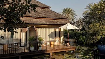 Superior Villa, Pool View | Free minibar items, desk, laptop workspace, free WiFi