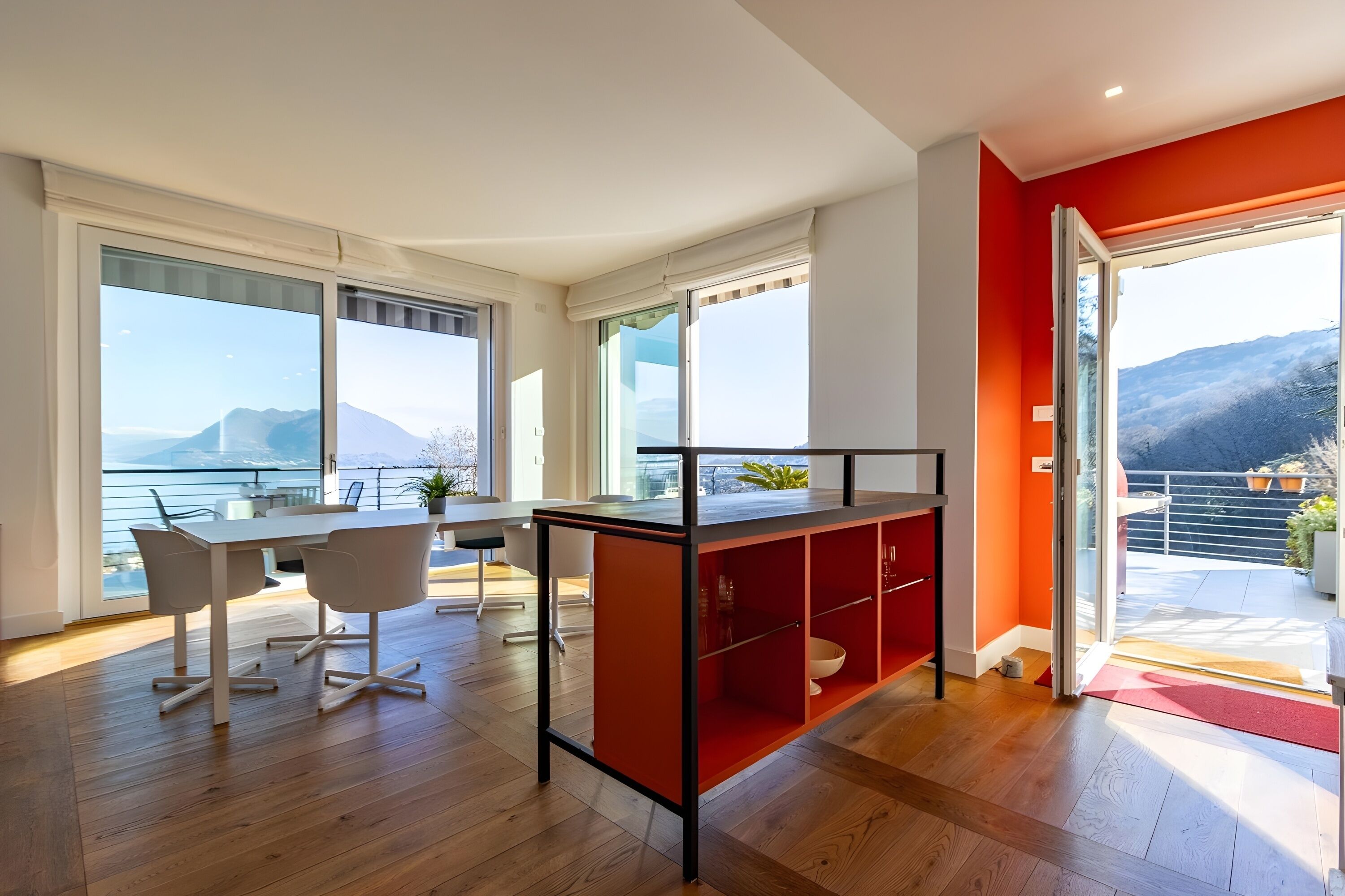 Familienvilla, Mehrere Schlafzimmer, Kühlschrank und Mikrowelle (Villa Alessia,Lake Maggiore View) | Speisen
