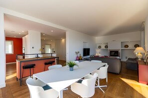 Villa familiare, camere multiple, frigorifero e microonde, lato montagna (Villa Alessia Stresa) | Interni