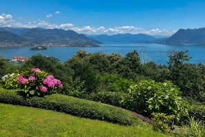 Unclassified image, 4 of 53, button - Villa Alessia - 4 bed Villa With Lake Maggiore View (Stresa)