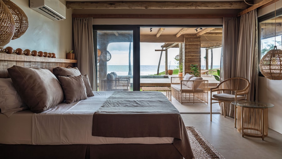 Aqua de Mar Condo Hotel