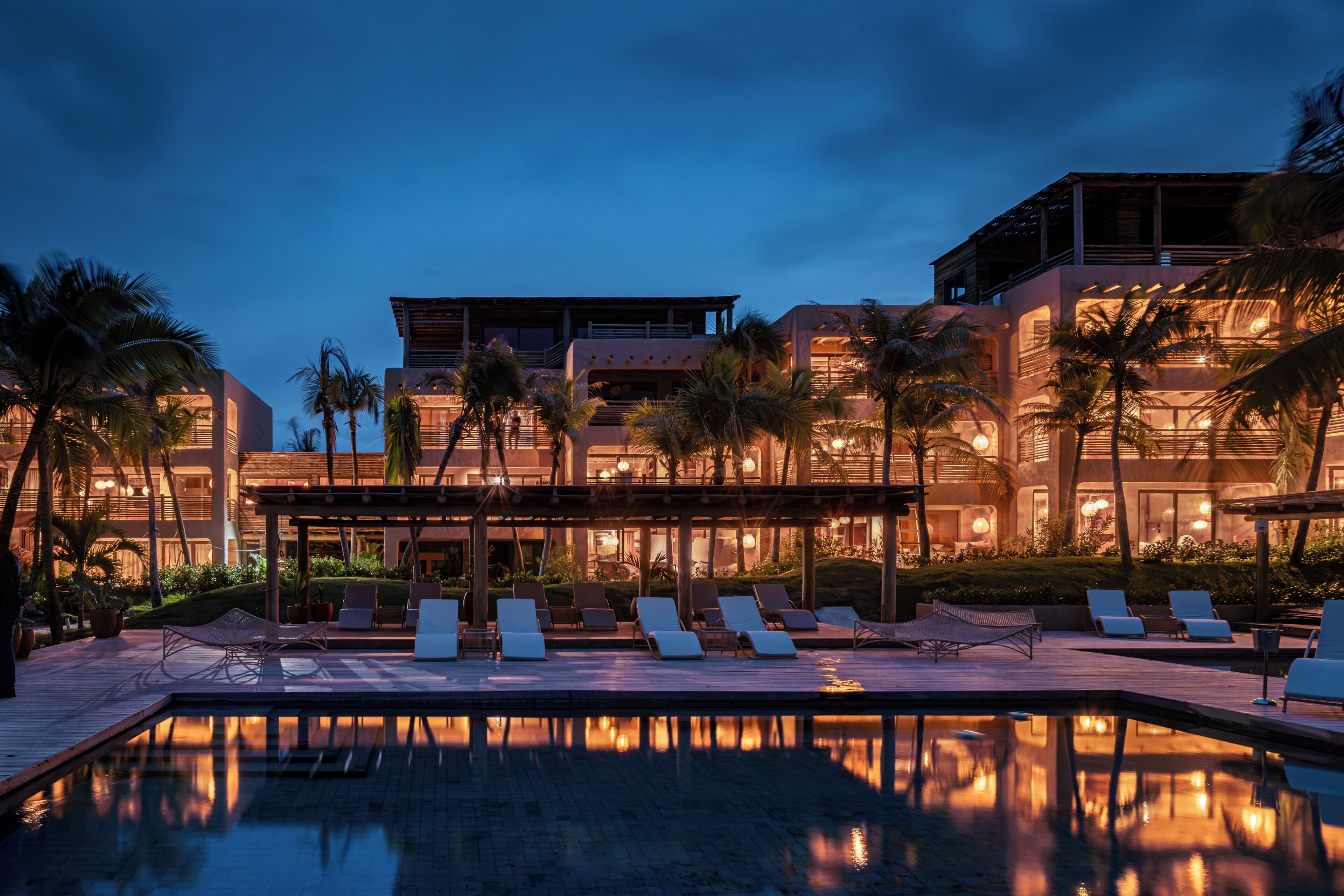 Outdoor pool, pool loungers