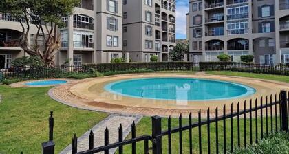 Charming 2-bedroom apartment in Mossel Bay near the beach