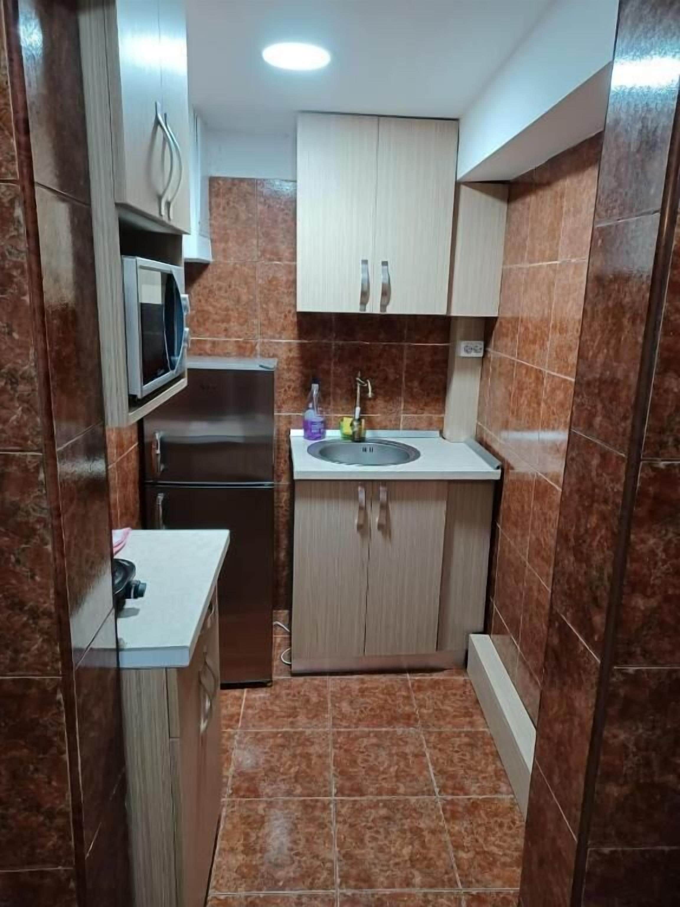 Small Triple Room Loft, non smoking | Private kitchen