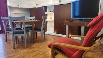 Family Studio, Patio | Dining