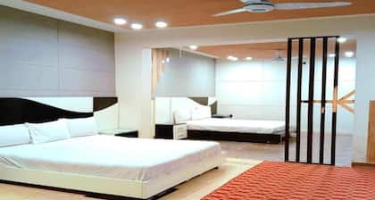 Sky Rose Guest House