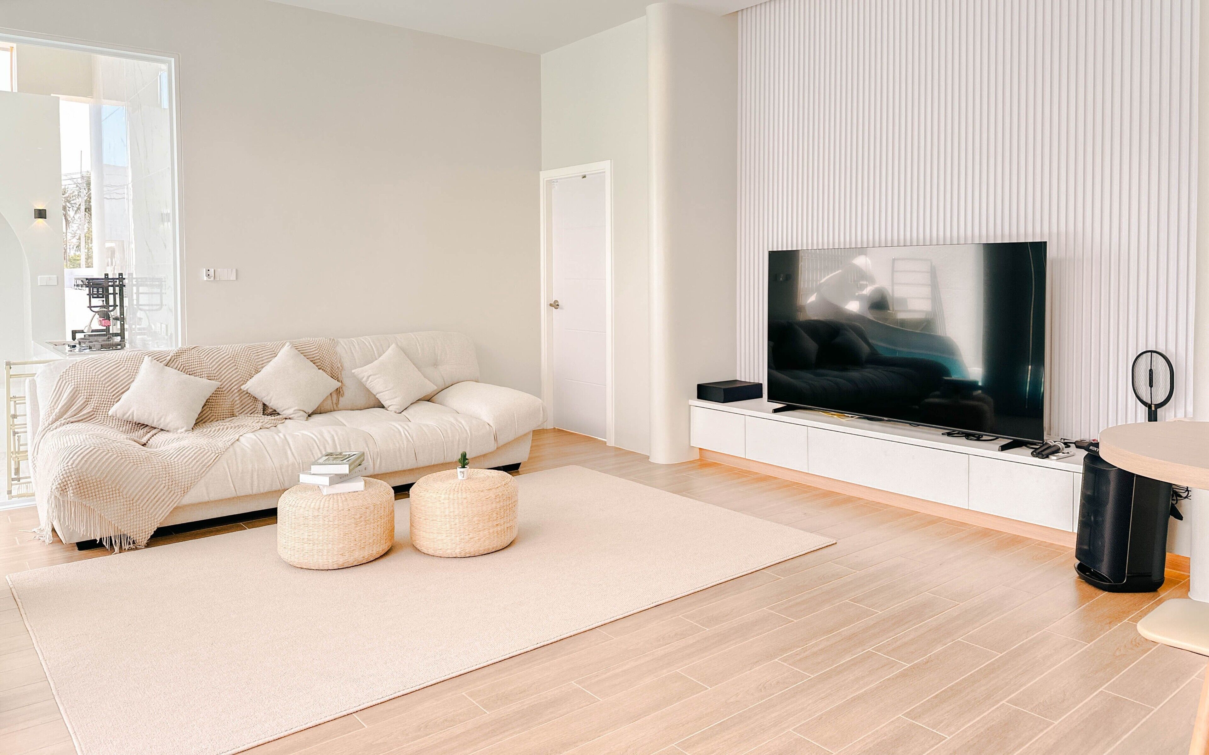 55-inch TV with cable channels