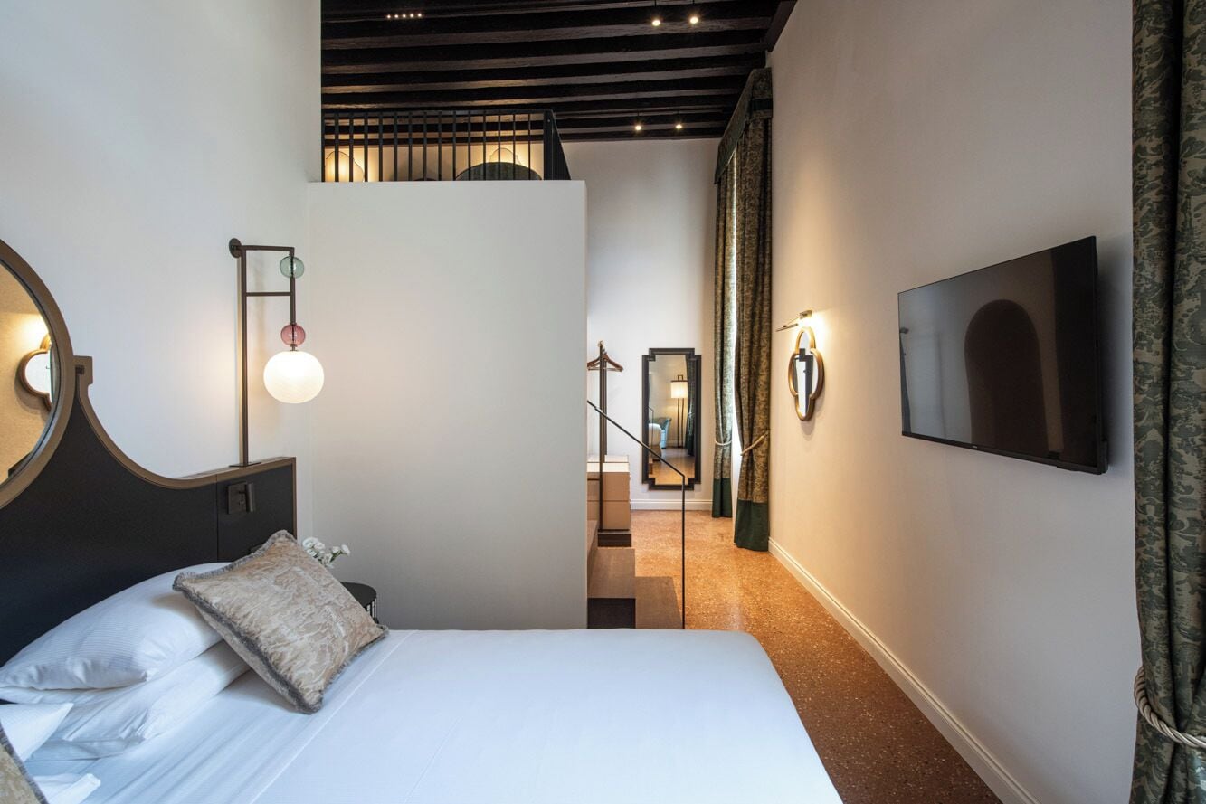 Family Suite | Minibar, in-room safe, blackout curtains, free cots/infant beds