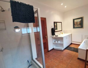 Ferienhaus, 1 Schlafzimmer, barrierefrei, Balkon | Badezimmer