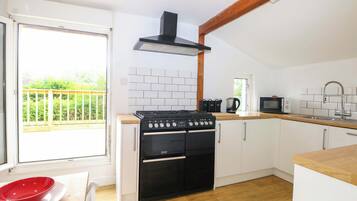 Dishwasher, cookware/dishes/utensils