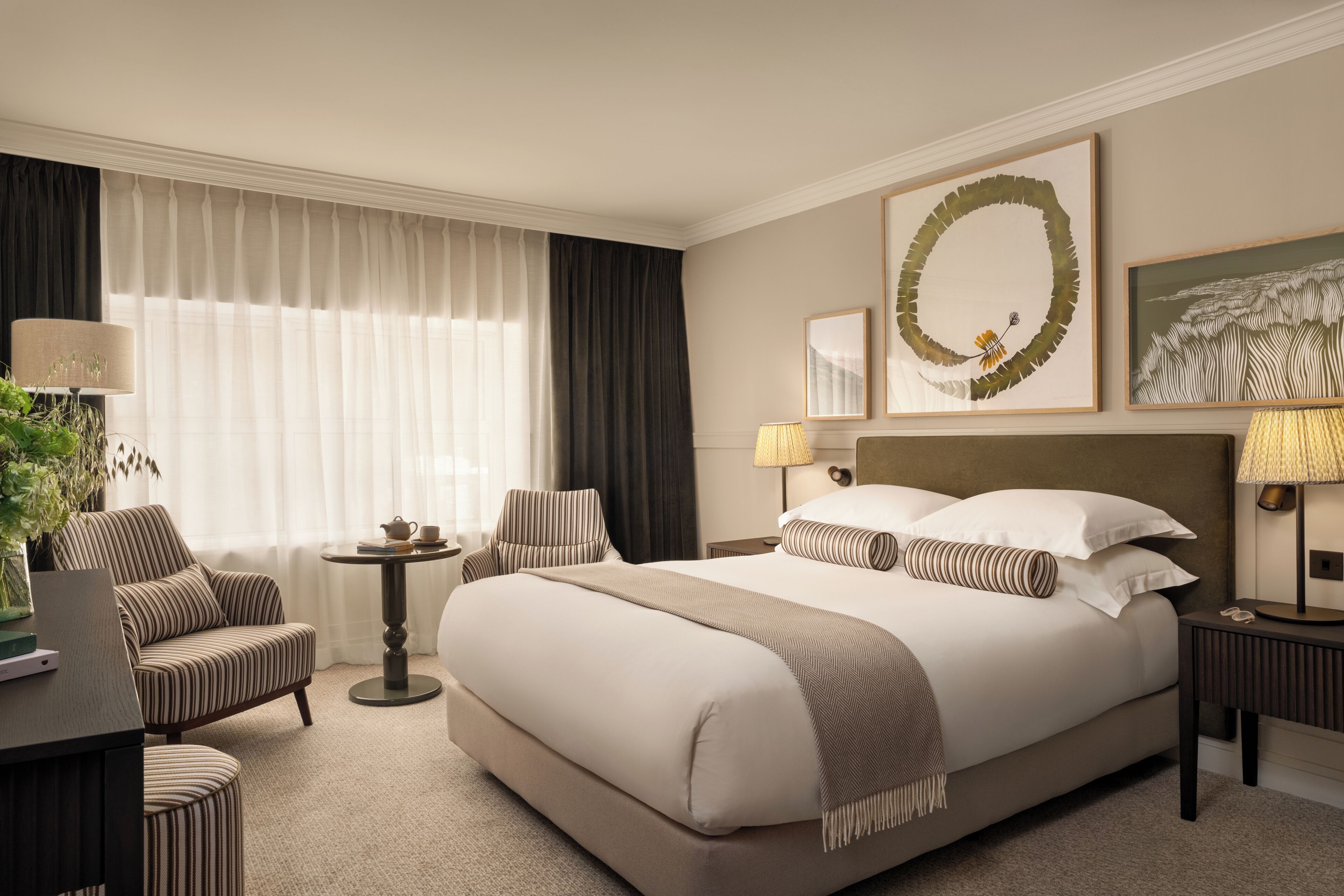 Deluxe Double Room | In-room safe, desk, laptop workspace, iron/ironing board