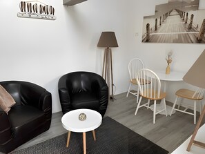 TV - Gîte “Le Bois Flotté” in the Heart of Nature with Wi-Fi (Boismont)