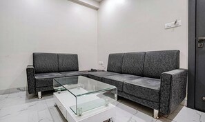 Lobby sitting area - Fabhotel Ansh (Chhatrapati Sambhajinagar)
