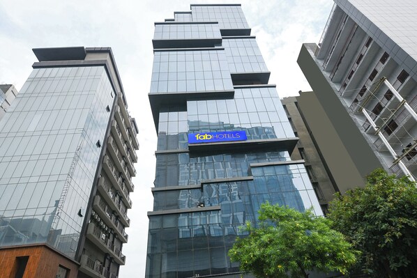 Exterior - Fabhotel Prime Elegance Suites (Noida)