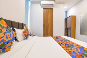 Egyptian cotton sheets, premium bedding, in-room safe, free WiFi - FabHotel Trivana, Mahalaxmi Nagar (Indore)