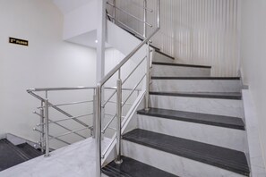 Staircase - Fabhotel Shaurya Inn Midc (Navi Mumbai)