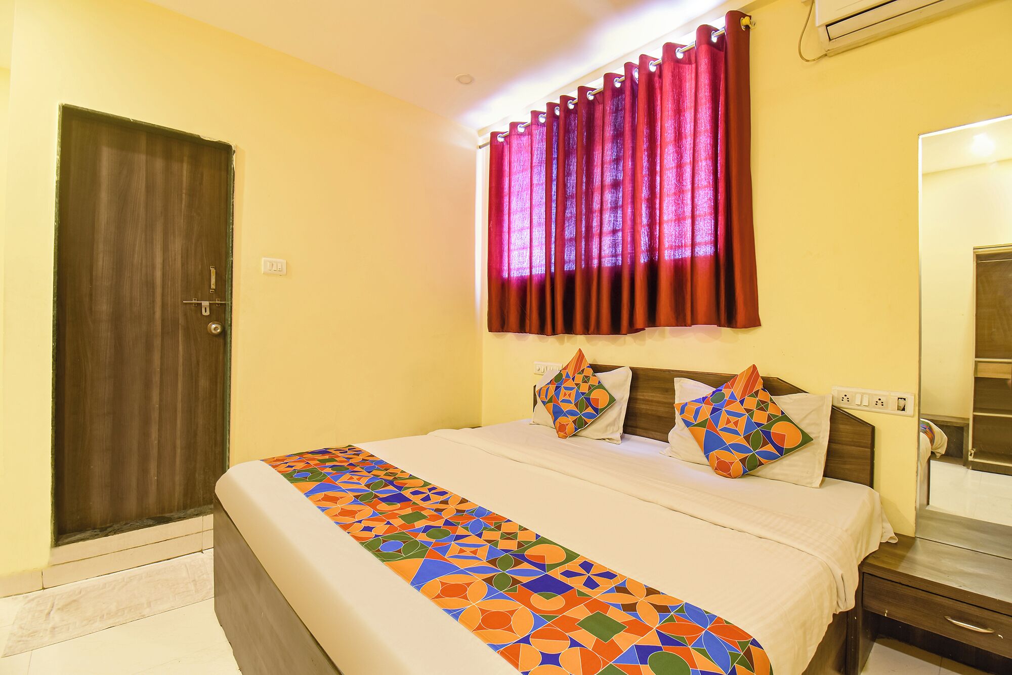 Deluxe Room | Egyptian cotton sheets, premium bedding, in-room safe, free WiFi